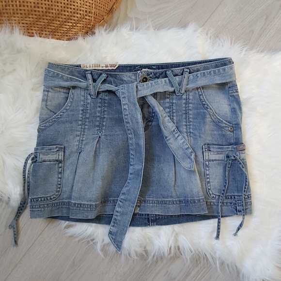 Silver jeans denim skirt